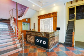 Super Collection O 77115 Vaishnavi Palace
